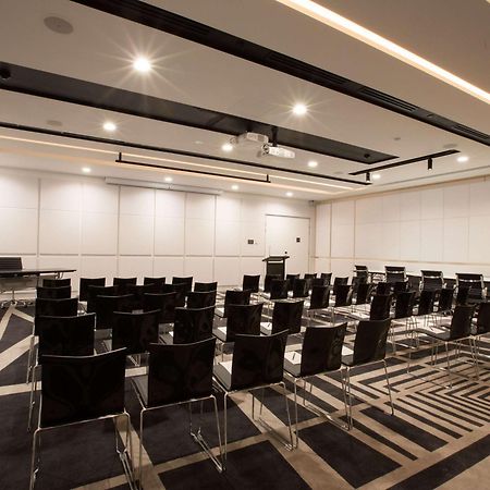 Pullman Sydney Airport Hotel Екстериор снимка Meeting room