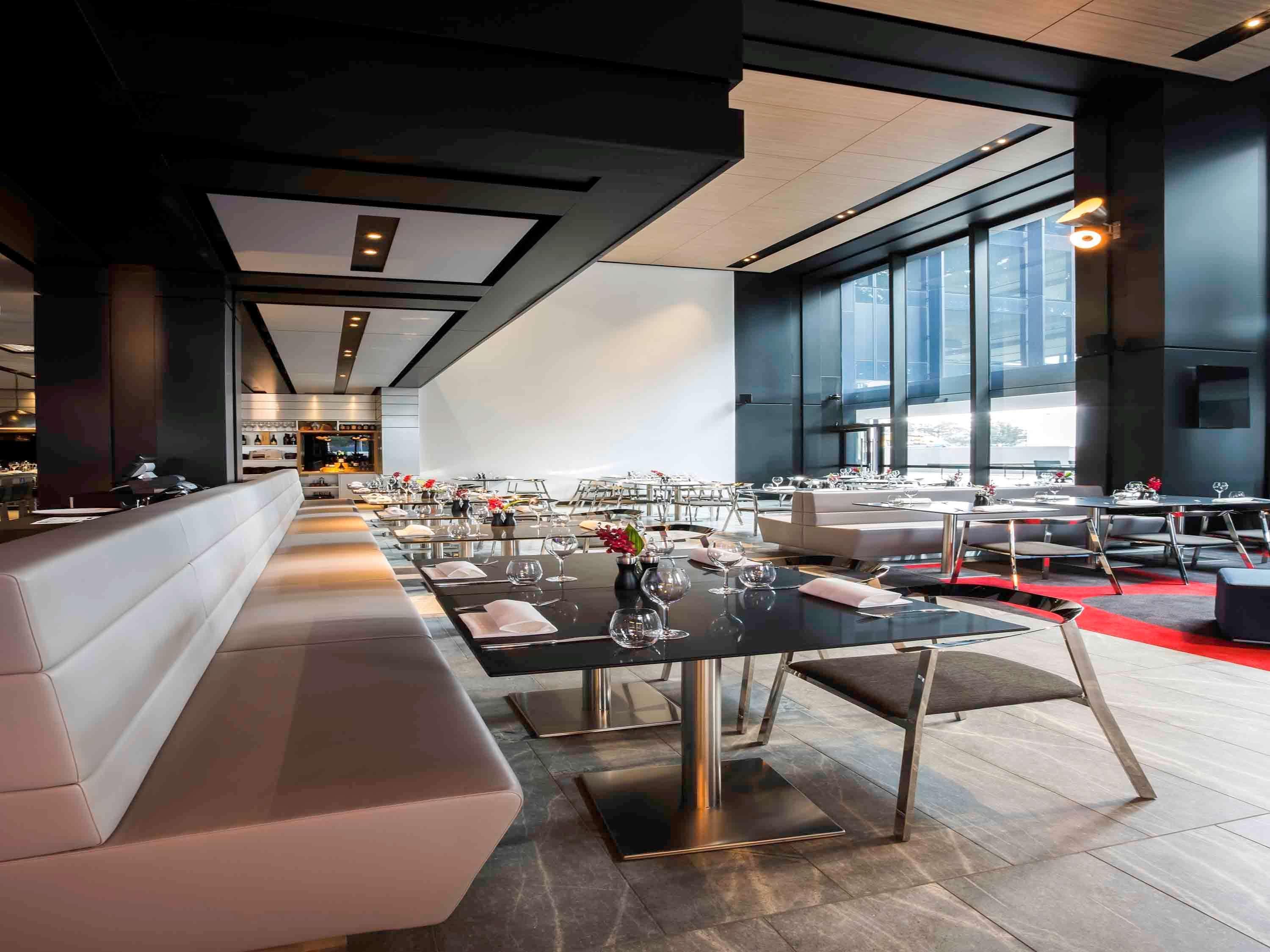 Pullman Sydney Airport Hotel Екстериор снимка Restaurant