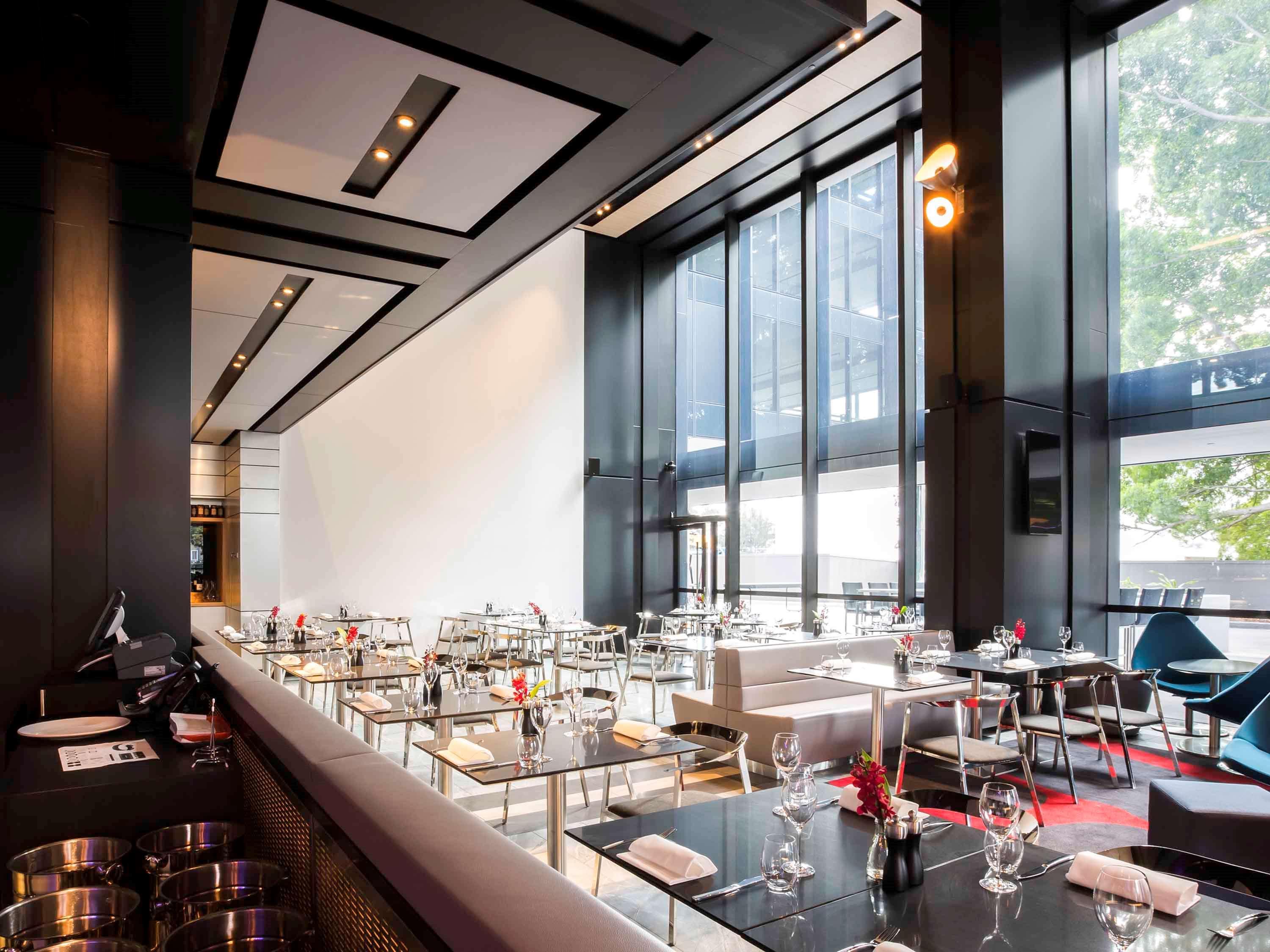 Pullman Sydney Airport Hotel Екстериор снимка Restaurant