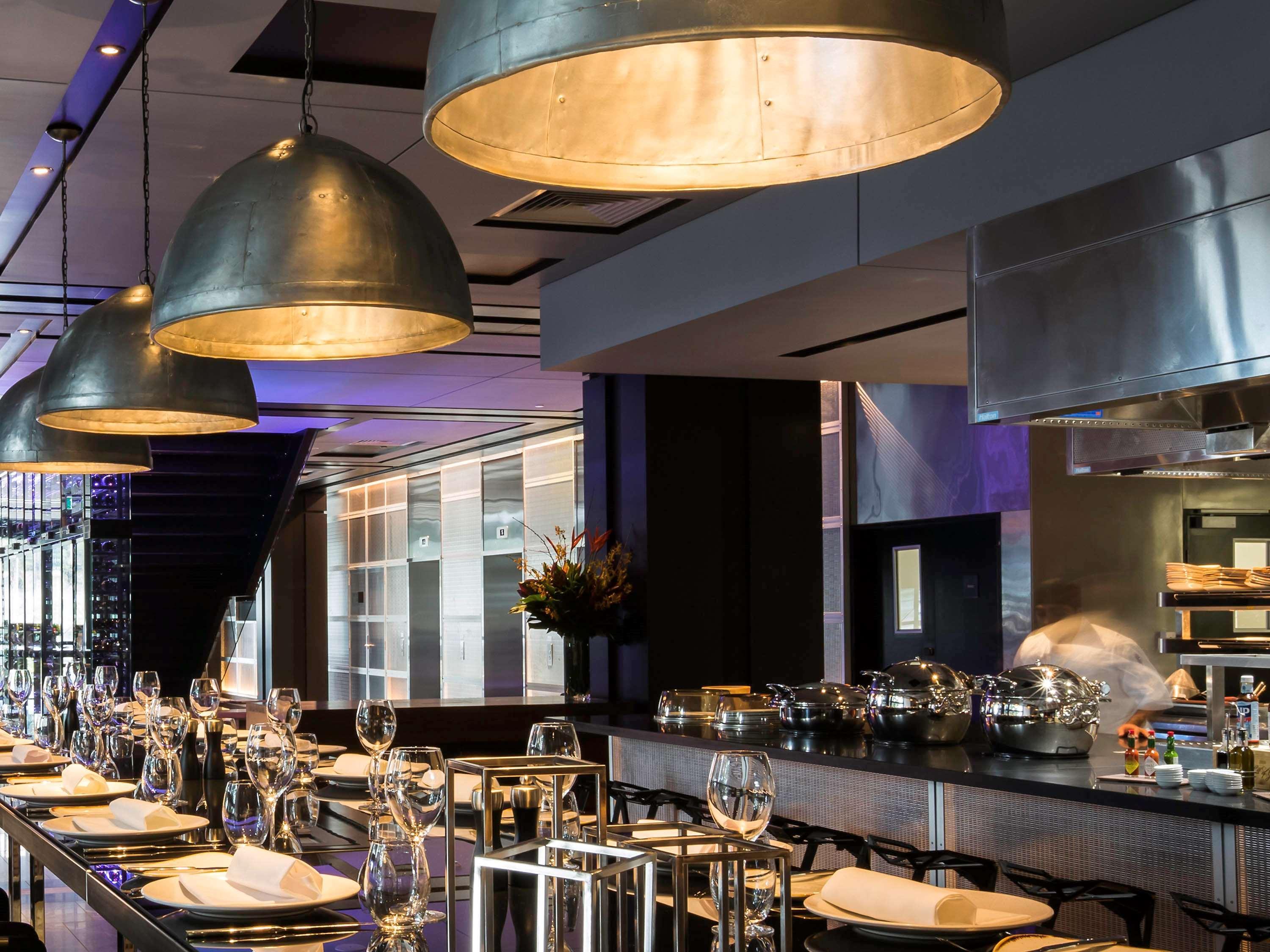 Pullman Sydney Airport Hotel Екстериор снимка The interior of the restaurant